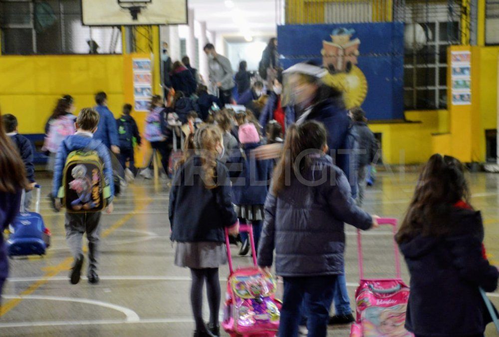 Las pautas fijadas desde el gobierno nacional a través del último decreto de necesidad y urgencia sobre restricciones que rige desde el sábado pasado indican que, a partir del lunes próximo, deberán retomarse las medidas que habían estado vigentes desde el 1 al 21 de mayo