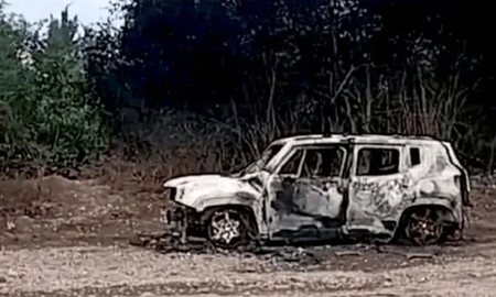 El auto fue hallado cerca de la localidad Pozo Cavado, en Jujuy. (Foto: El Tribuno de Jujuy) El auto fue hallado cerca de la localidad Pozo Cavado, en Jujuy. (Foto: El Tribuno de Jujuy)