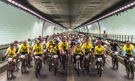 El circuito comenzó en Paraná alrededor de las 8 y participaron más de 700 ciclistas. El circuito comenzó en Paraná alrededor de las 8 y participaron más de 700 ciclistas.