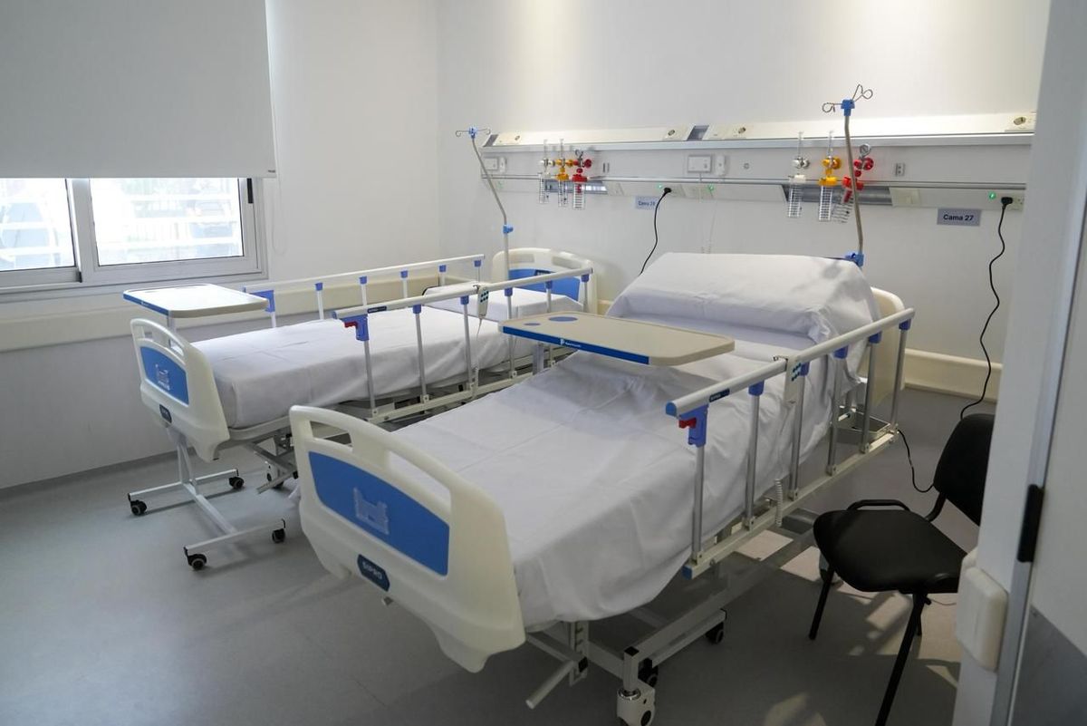 El gobernador inaugur&oacute; este martes el nuevo sector de internaci&oacute;n de mediana complejidad del Hospital Sayago, en el norte de la ciudad de Santa Fe.