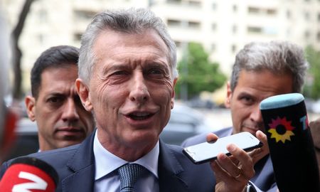 Mauricio Macri respaldó a Javier Milei por las jubilaciones. Mauricio Macri respaldó a Javier Milei por las jubilaciones.