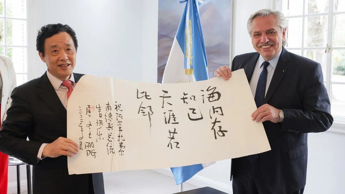 Alberto Fernández y el director de la FAO evaluaron impacto de aumentos de precios a nivel mundial.
