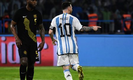 Lionel Messi alcanzó una nueva marca histórica: llegó a los 100 goles en la Selección Argentina. Lionel Messi alcanzó una nueva marca histórica: llegó a los 100 goles en la Selección Argentina.