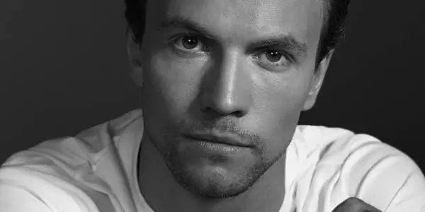 LEO SUTER como HARALD SIGURDSSON.