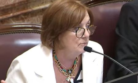Creo que el Presidente no tiene ninguna chance de ser reelecto, pero cada uno tiene derecho a querer presentarse como candidato, subrayó Vigo. Creo que el Presidente no tiene ninguna chance de ser reelecto, pero cada uno tiene derecho a querer presentarse como candidato, subrayó Vigo.