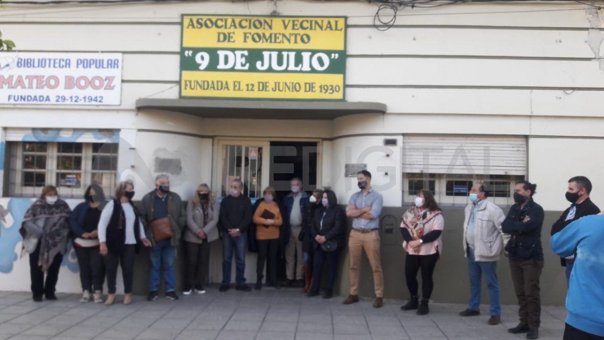 Ante la virulencia de robos y asaltos, se reunió la Red de Vecinales