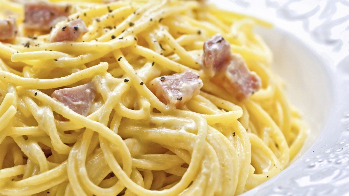 Cómo hacer salsa carbonara para todas tus pastas
