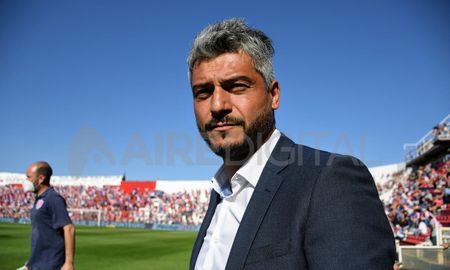 Gustavo Munúa destacó la fortaleza del Club Atlético Unión para sobreponerse a las adversidades y derrotar este viernes a Platense por la Copa de la Liga. Gustavo Munúa destacó la fortaleza del Club Atlético Unión para sobreponerse a las adversidades y derrotar este viernes a Platense por la Copa de la Liga.