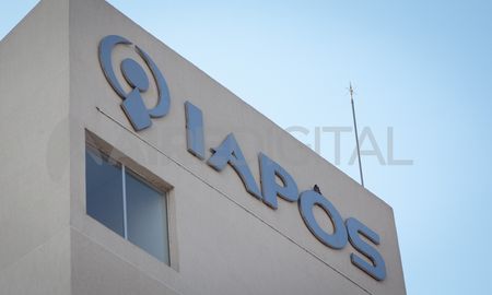 Afiliados de Iapos registraron más de 800 denuncias por cobro de plus médico en Santa Fe. Afiliados de Iapos registraron más de 800 denuncias por cobro de plus médico en Santa Fe.
