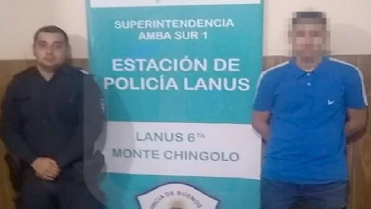 El oficial de la Policía Bonaerense de 24 años fue detenido en Lanús y desafectado de la fuerza.