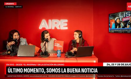 La gran comunidad de AIRE se sentó a la mesa de conductores y posó frente a las cámaras para vivir la experiencia del multimedios. La gran comunidad de AIRE se sentó a la mesa de conductores y posó frente a las cámaras para vivir la experiencia del multimedios.