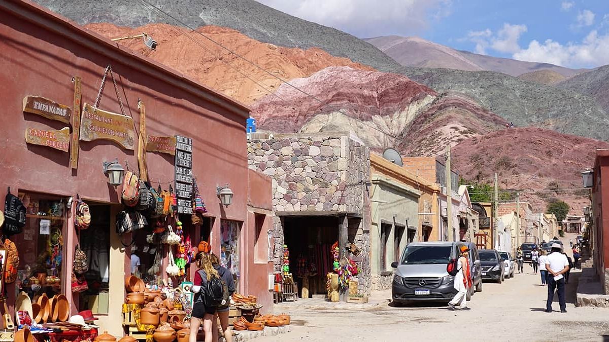 Salta mantendrá una propuesta particular, entre fogones y serenatas con músicos de renombre.