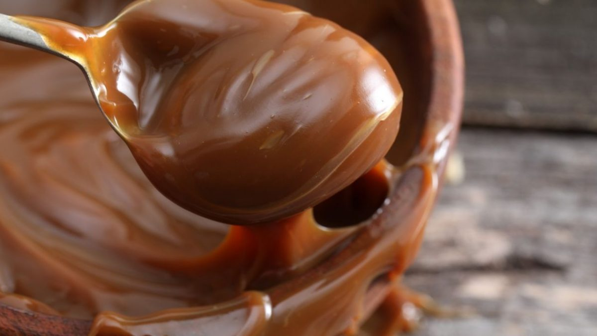 Dulce de leche casero para hacer recetas deliciosas. Dulce de leche casero para hacer recetas deliciosas.