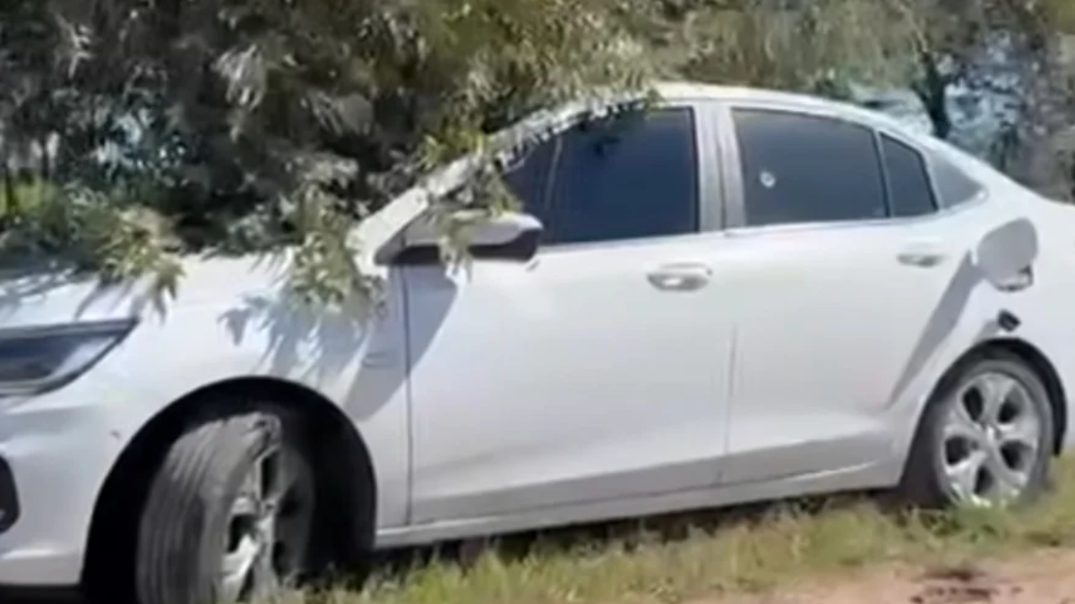 El vehículo tenía el tanque de nafta abierto y con un trapo dentro