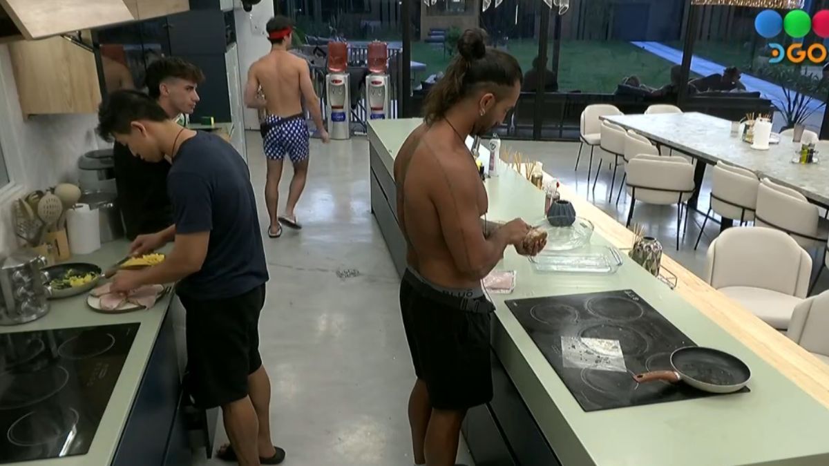 El desagradable gesto dentro de la casa de Gran Hermano. El desagradable gesto dentro de la casa de Gran Hermano. 