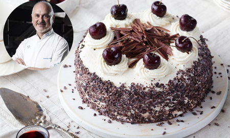 La deliciosa torta selva negra al estilo Osvaldo Gross. La deliciosa torta selva negra al estilo Osvaldo Gross.