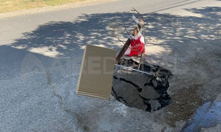 un socavon a metros de avenida alem tiene en alerta a los vecinos de barrio candioti sur un socavon a metros de avenida alem tiene en alerta a los vecinos de barrio candioti sur