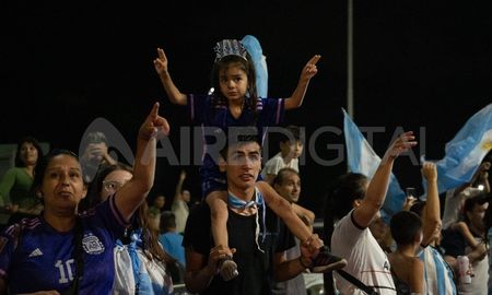 Aire de Santa Fe | Hinchada Argentina predio de Ezeiza (6).jpeg