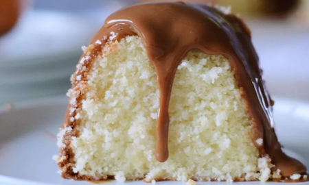 Cómo hacer budín de coco y dulce de leche: la original receta para disfrutar en la merienda Cómo hacer budín de coco y dulce de leche: la original receta para disfrutar en la merienda