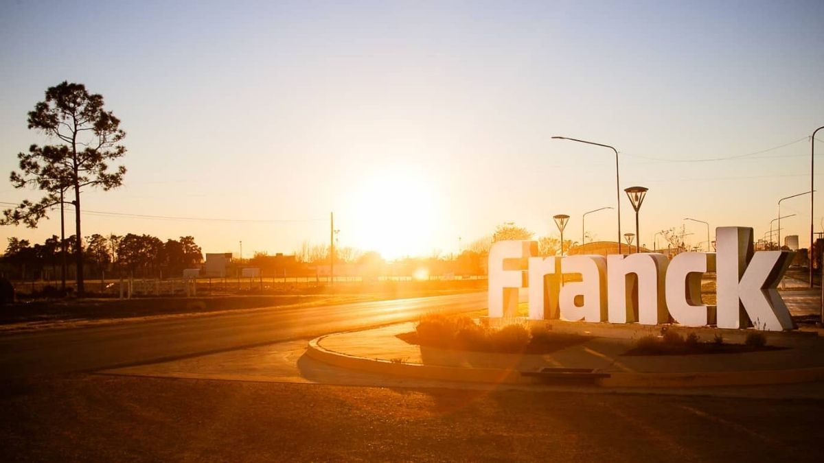 La comuna de Franck festeja su 154° aniversario. La comuna de Franck festeja su 154° aniversario.