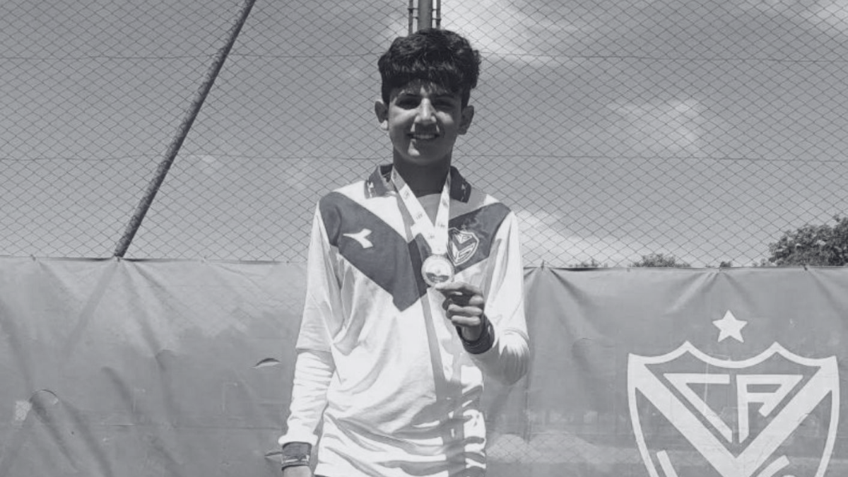 Luto en el fútbol argentino por la muerte de un joven jugador de Vélez.