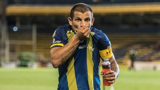 La bomba de San Miguel para la Primera Nacional: Emiliano Vecchio cerca del súper equipo de Sebastián Battaglia