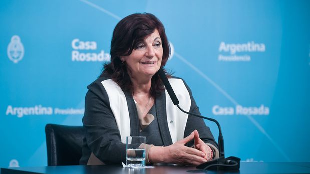 La ministra de trabajo expresó que el gobierno está a favor de una reducción de la jornada laboral.