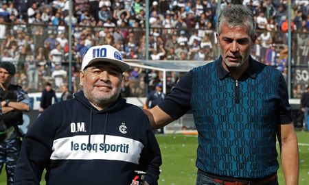 pellegrino sera reelecto en gimnasia y maradona confirmo que sigue pellegrino sera reelecto en gimnasia y maradona confirmo que sigue