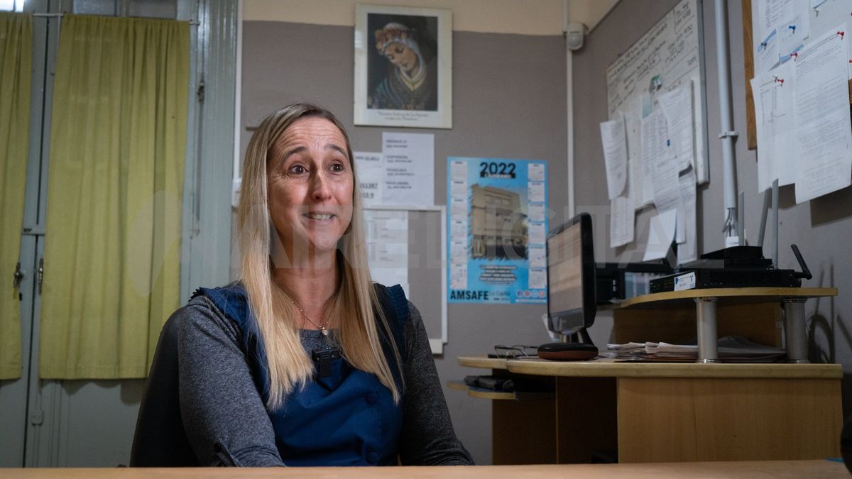 Carla Zimmermann es la directora de la escuela primaria N.º 13