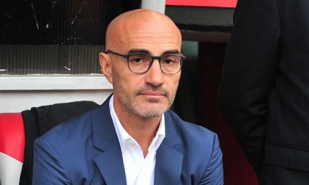 La dirigencia de San Lorenzo le comunicó a Paolo Montero que se le terminó el crédito y no será más el entrenador del Ciclón. La dirigencia de San Lorenzo le comunicó a Paolo Montero que se le terminó el crédito y no será más el entrenador del Ciclón.