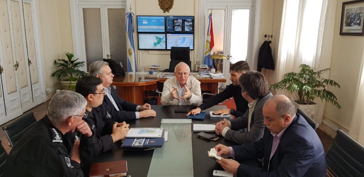 El gobernador Lifschitz encabezó una reunión en el Ministerio de Seguridad