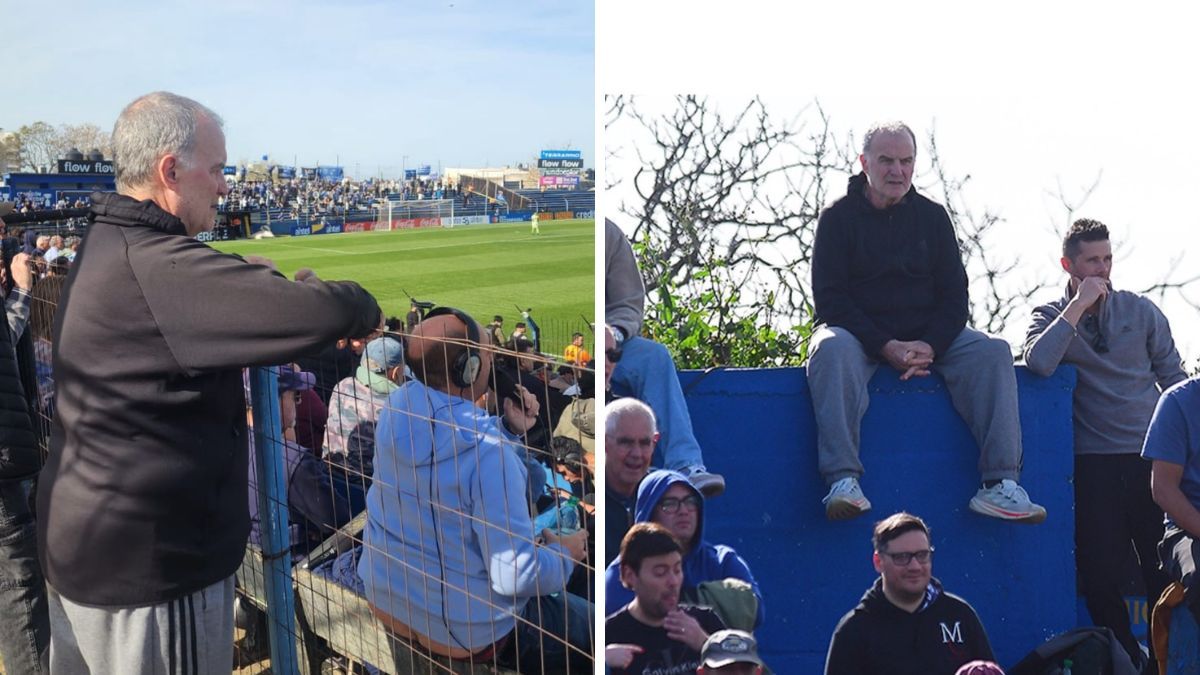 Fotos virales del insólito lugar que eligió Marcelo Bielsa para ver un partido del futbol uruguayo. Fotos virales del insólito lugar que eligió Marcelo Bielsa para ver un partido del futbol uruguayo.
