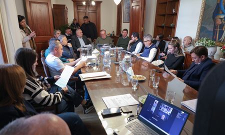 Este miércoles, en el Senado de Santa Fe se desarrolló un encuentro con el objetivo de analizar el proyecto de ley que propone la creación del Programa de Caminos Productivos y de la Ruralidad. Este miércoles, en el Senado de Santa Fe se desarrolló un encuentro con el objetivo de analizar el proyecto de ley que propone la creación del Programa de Caminos Productivos y de la Ruralidad.