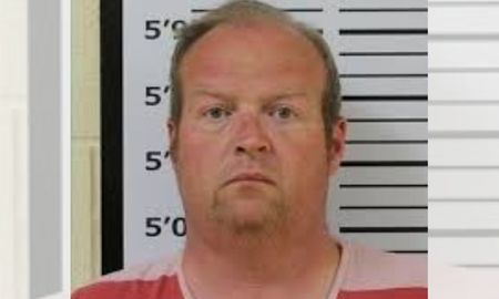 un pastor evangelista fue detenido luego de ser acusado de intentar tener sexo con una menor un pastor evangelista fue detenido luego de ser acusado de intentar tener sexo con una menor