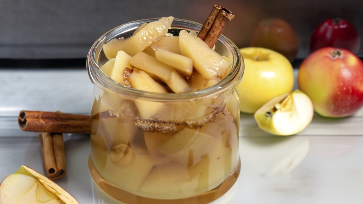 La receta de compota de manzana con 3 ingredientes para difrutar en verano