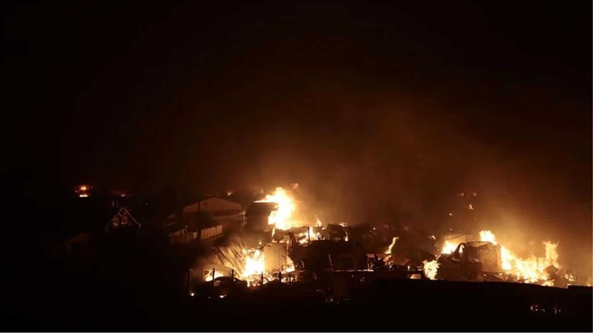 Al menos 16 personas murieron como consecuencia de una ola de incendios forestales que azotan con ferocidad la zona centro-sur de Chile.