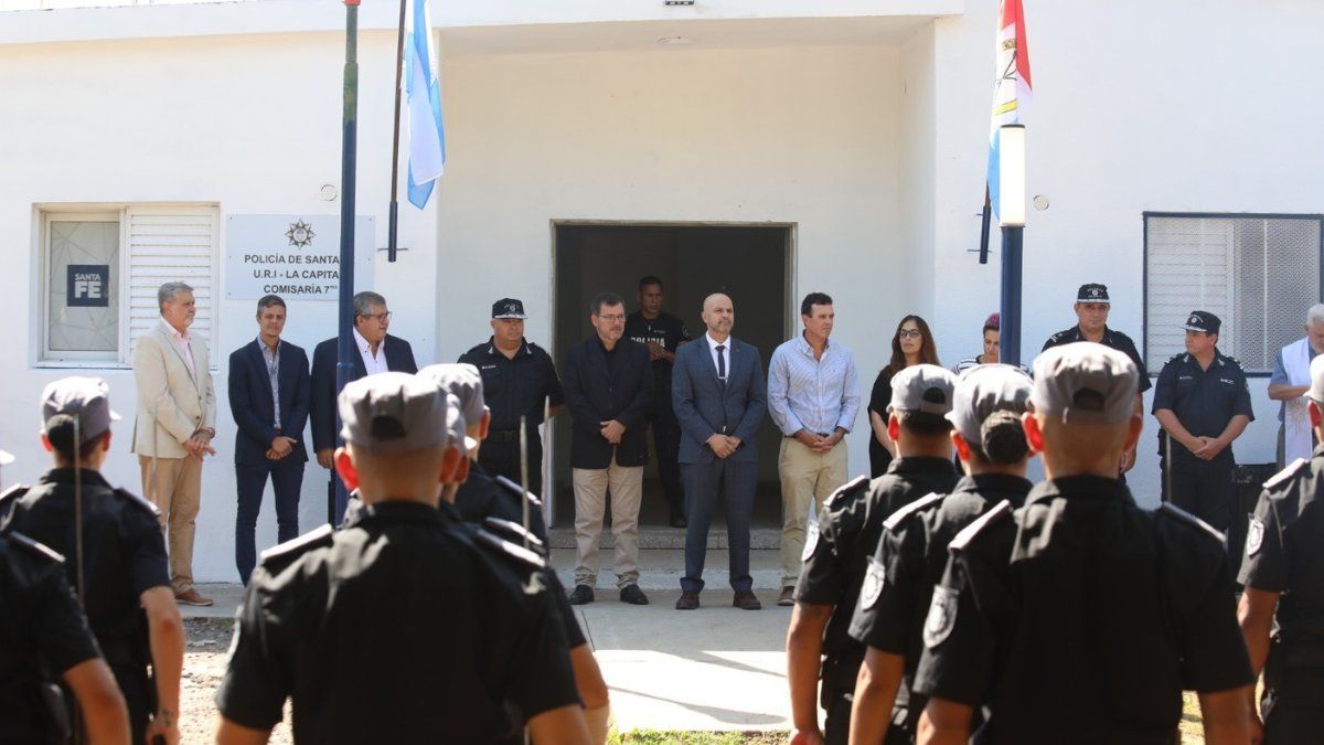 El objetivo de la reapertura de comisarías es&nbsp; fortalecer la cercanía de la policía con los vecinos