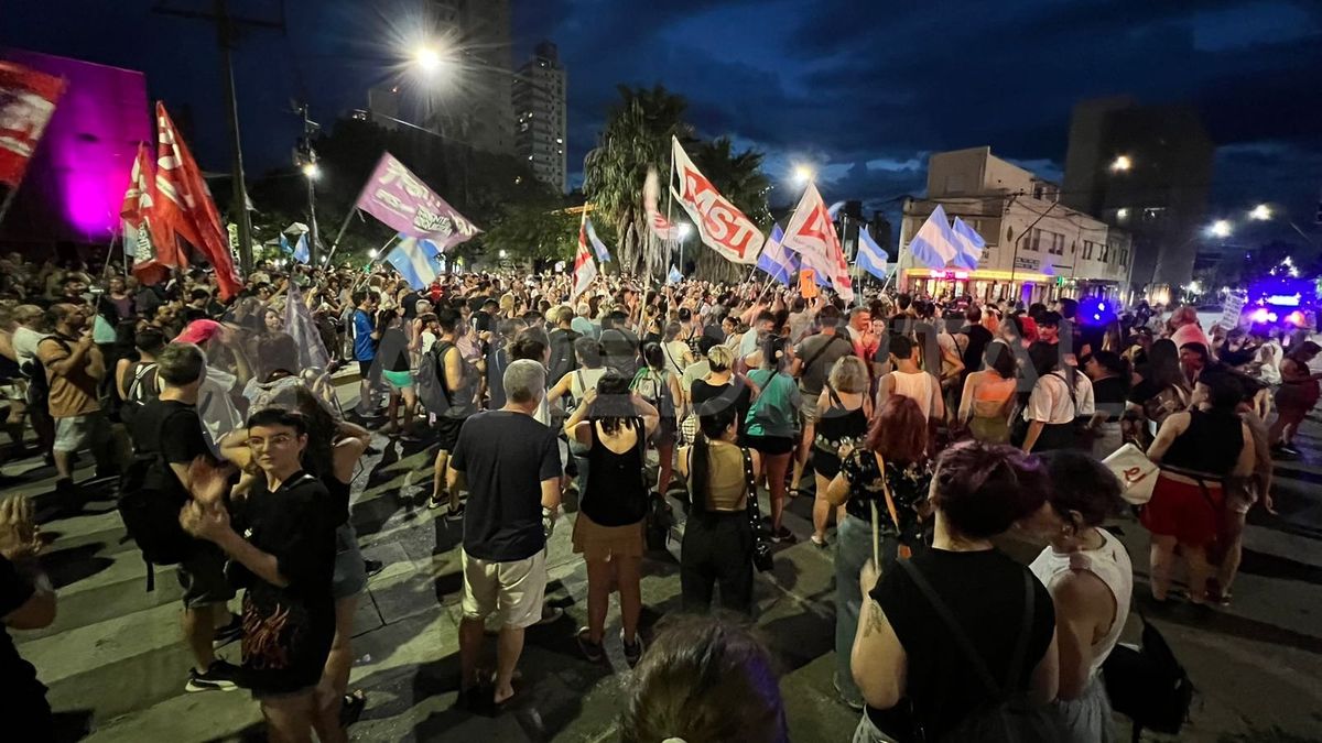 Con una cantidad de manifestantes similar a la de la semana pasada
