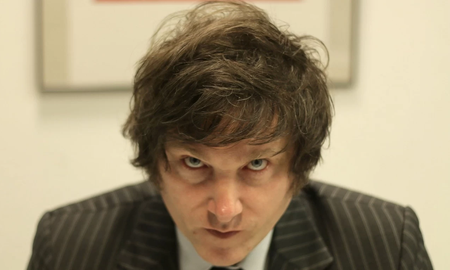 Javier Milei crece y se alimenta del fracaso reciente de los dos grandes frentes multipartidarios. Javier Milei crece y se alimenta del fracaso reciente de los dos grandes frentes multipartidarios.