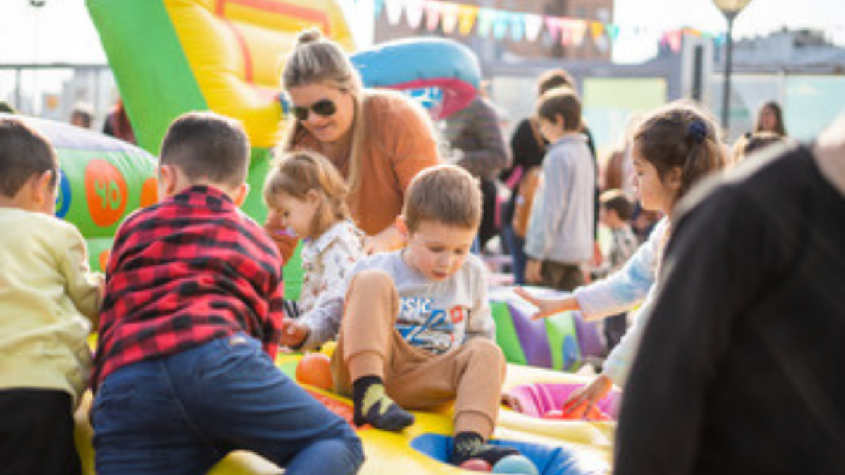 Puerto Plaza se consolidó como uno de los espacios elegidos para que los santafesinos puedan disfrutar en familia de una amplia oferta lúdica, gastronómica y comercial.