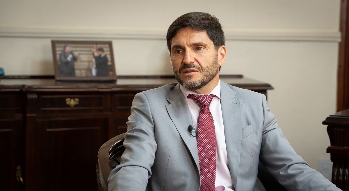 La diputada apuntó contra Pullaro y advirtió que la acumulación de iniciativas “muy importantes” en un lapso tan corto acota la posibilidad de construir consenso: “Si se hubieran incorporado antes en la ordinaria, habría habido más debate”.