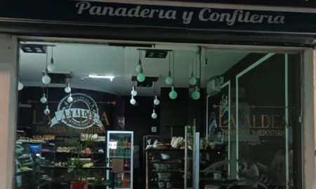 un hombre de 75 años murió electrocutado mientras trabajaba en una panadería de La Plata. un hombre de 75 años murió electrocutado mientras trabajaba en una panadería de La Plata.