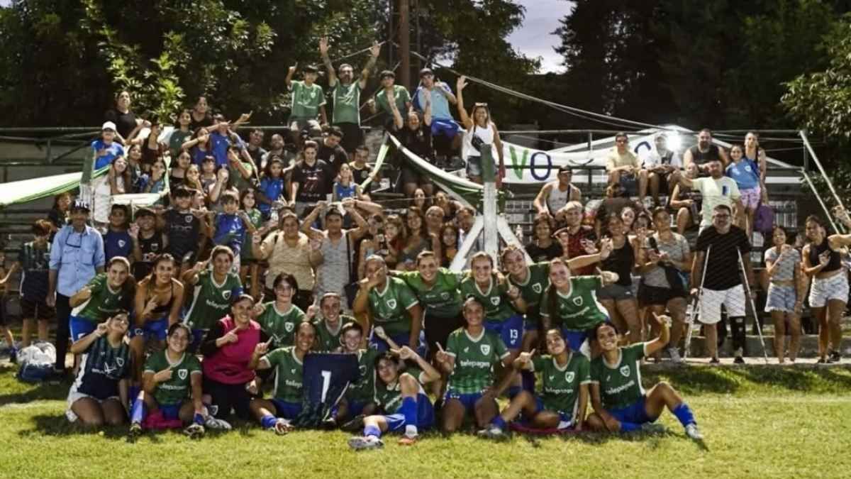 Morning Star de Rosario goleó 4 a 0 a Defensores de Barrio Vila por Copa Federación. Foto: Instagram Morning. Morning Star de Rosario goleó 4 a 0 a Defensores de Barrio Vila por Copa Federación. Foto: Instagram Morning.