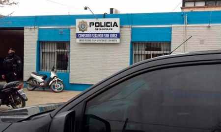 La denuncia fue recibida en la Comisaría de la ciudad del departamento San Martín. La denuncia fue recibida en la Comisaría de la ciudad del departamento San Martín.