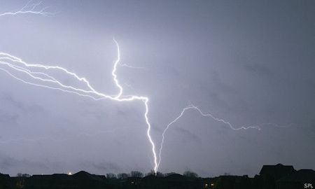 Doce cuidados que hay que tener para evitar accidentes en los días de tormenta eléctrica