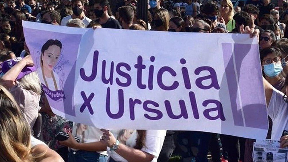 Todo el país pide justicia por el femicidio de Úrsula Bahillo.