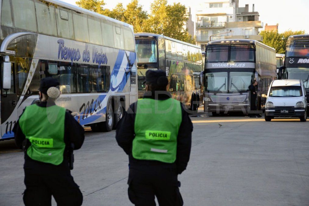 El que pensaba irse de vacaciones este fin de semana largo que no lo haga