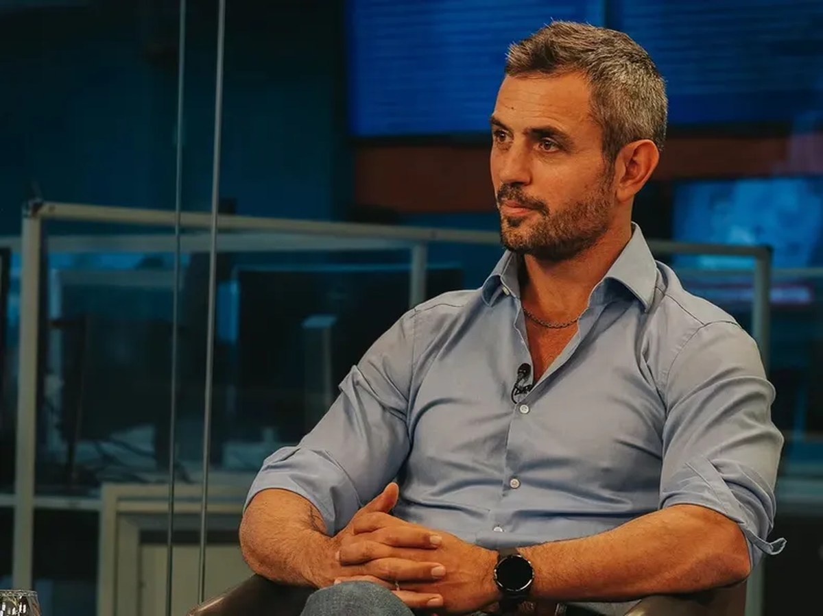 Martín Menem tiene 48 años. Martín Menem tiene 48 años.