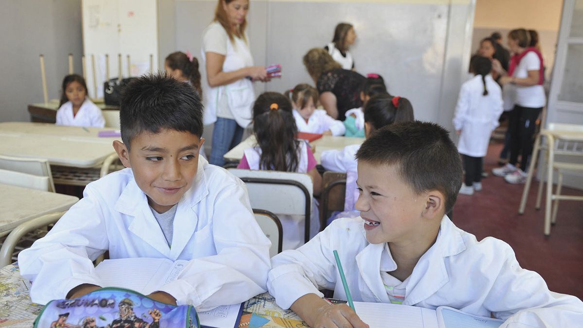 El ministro de Educación de la Nación confirmó que por el momento no es necesario suspender las clases