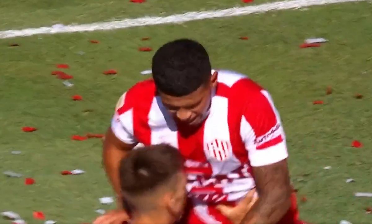 Imanol Machuca la empujó sin obstáculos y puso el 1-1 para Unión ante Barracas Central.
